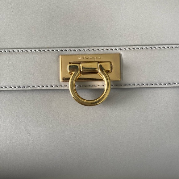 NWT Salvatore Ferragamo bag with gold hardware. Comes with box, dust bag - Picture 10 of 13